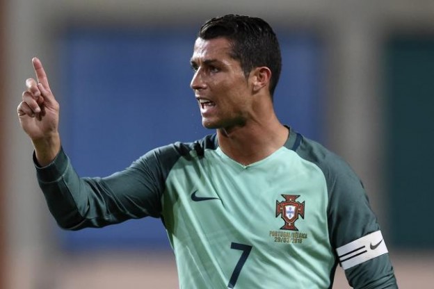 Ronaldo Makan Gaji Buta Saat Melawan The Dragons